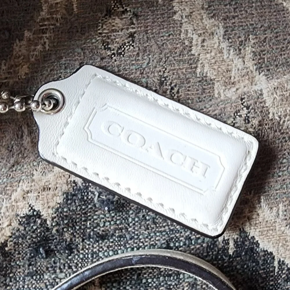 ✅️ Coach Elegant White Leather  Shoulder Bag *Very Rare - Picture 9 of 15